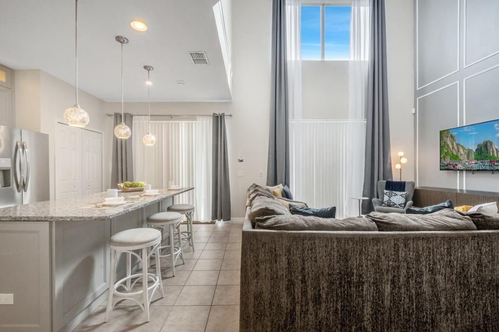 Activo con contrato: $525,000 (7 camas, 4 baños, 2771 Pies cuadrados)