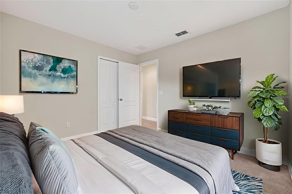 For Sale: $250,000 (3 beds, 2 baths, 1632 Square Feet)