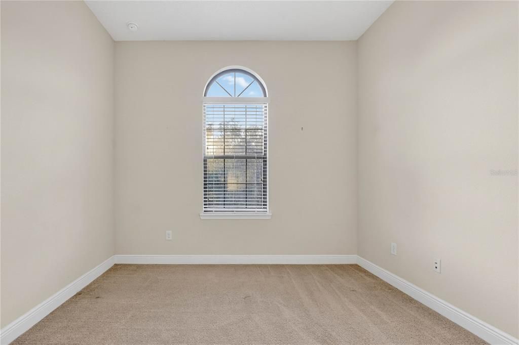 For Sale: $250,000 (3 beds, 2 baths, 1632 Square Feet)