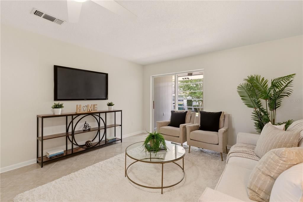 En Venta: $175,000 (2 camas, 2 baños, 979 Pies cuadrados)