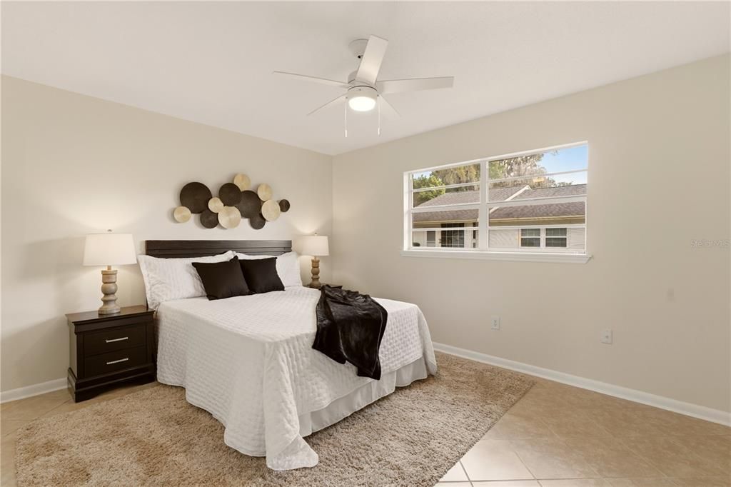 En Venta: $175,000 (2 camas, 2 baños, 979 Pies cuadrados)