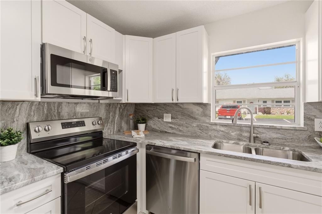 En Venta: $175,000 (2 camas, 2 baños, 979 Pies cuadrados)