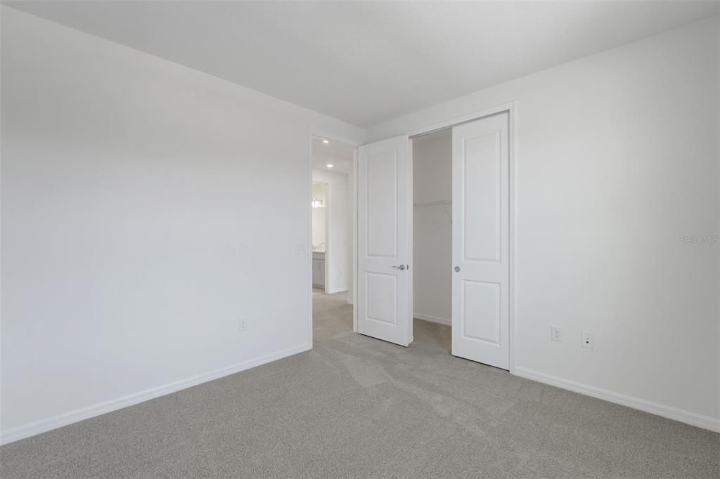 For Sale: $609,990 (5 beds, 3 baths, 3550 Square Feet)