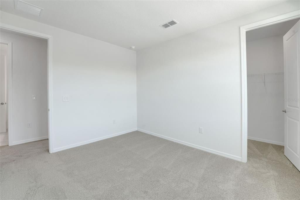 For Sale: $609,990 (5 beds, 3 baths, 3550 Square Feet)