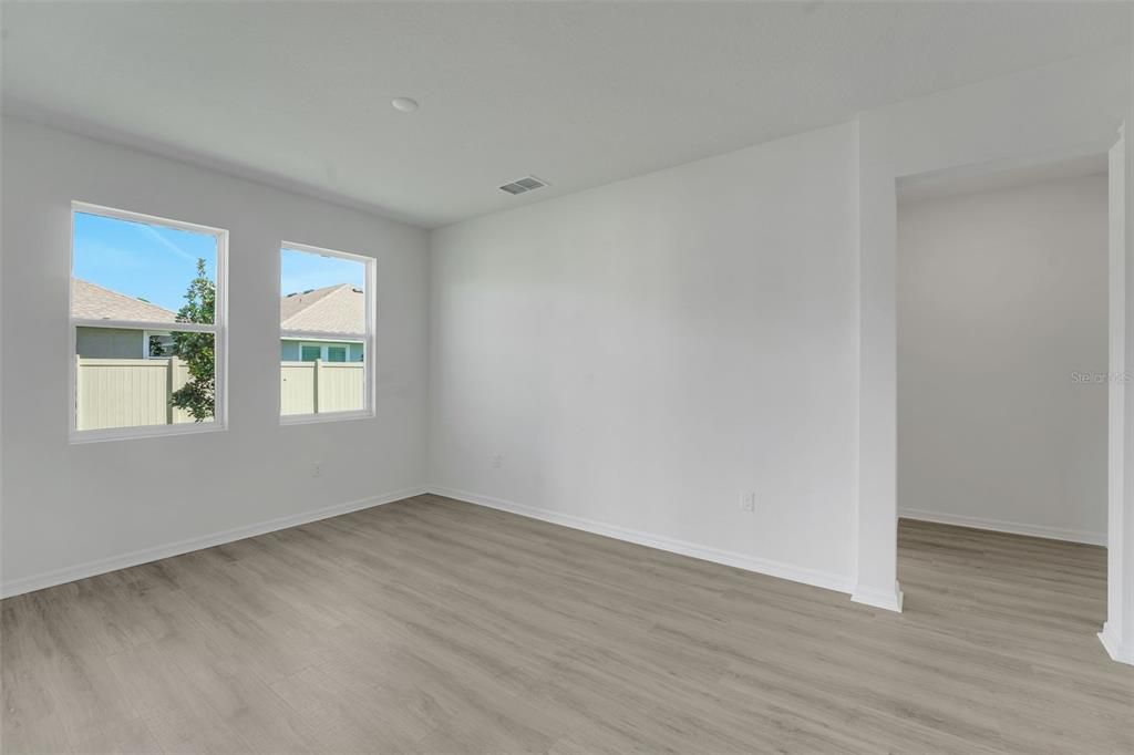 For Sale: $609,990 (5 beds, 3 baths, 3550 Square Feet)