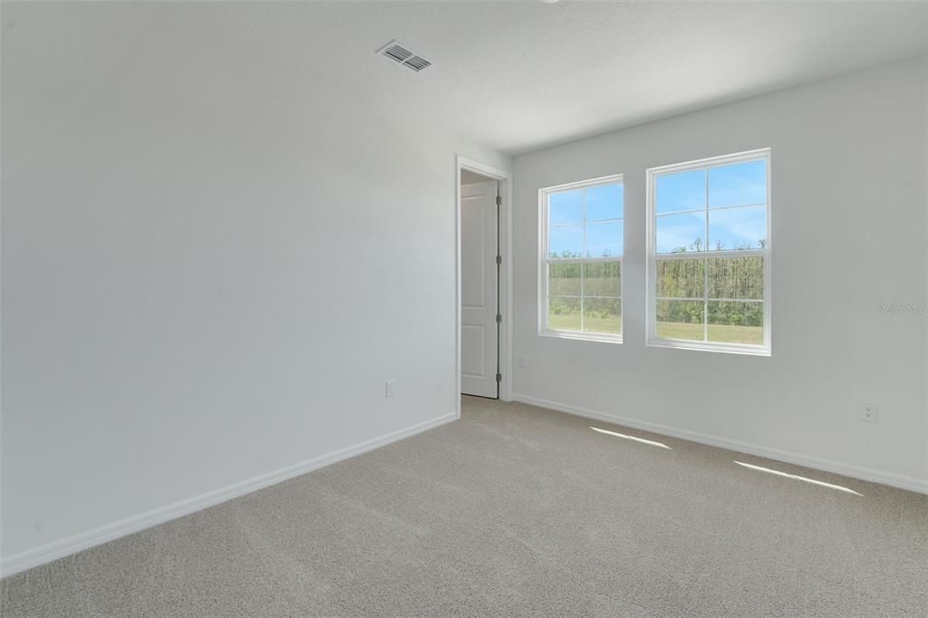 For Sale: $609,990 (5 beds, 3 baths, 3550 Square Feet)