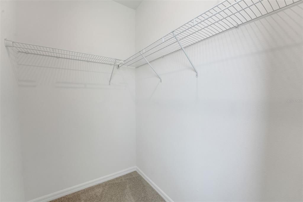 For Sale: $609,990 (5 beds, 3 baths, 3550 Square Feet)