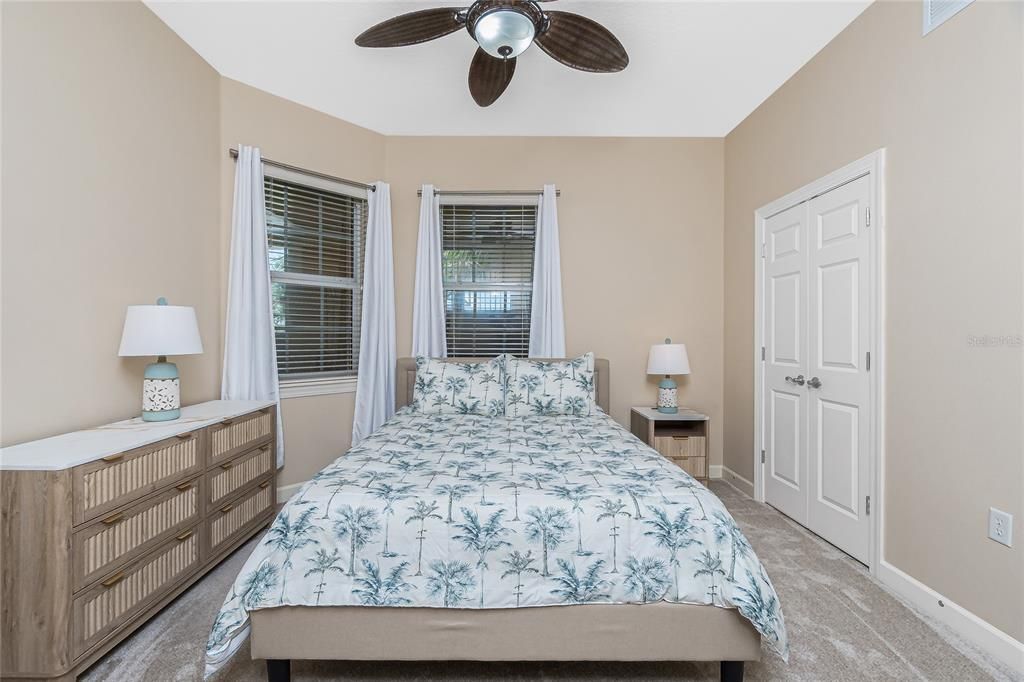 Active With Contract: $259,900 (3 beds, 2 baths, 1729 Square Feet)