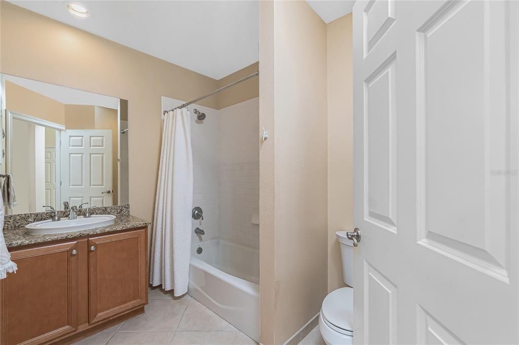 Active With Contract: $259,900 (3 beds, 2 baths, 1729 Square Feet)