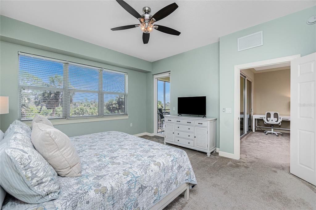Active With Contract: $259,900 (3 beds, 2 baths, 1729 Square Feet)
