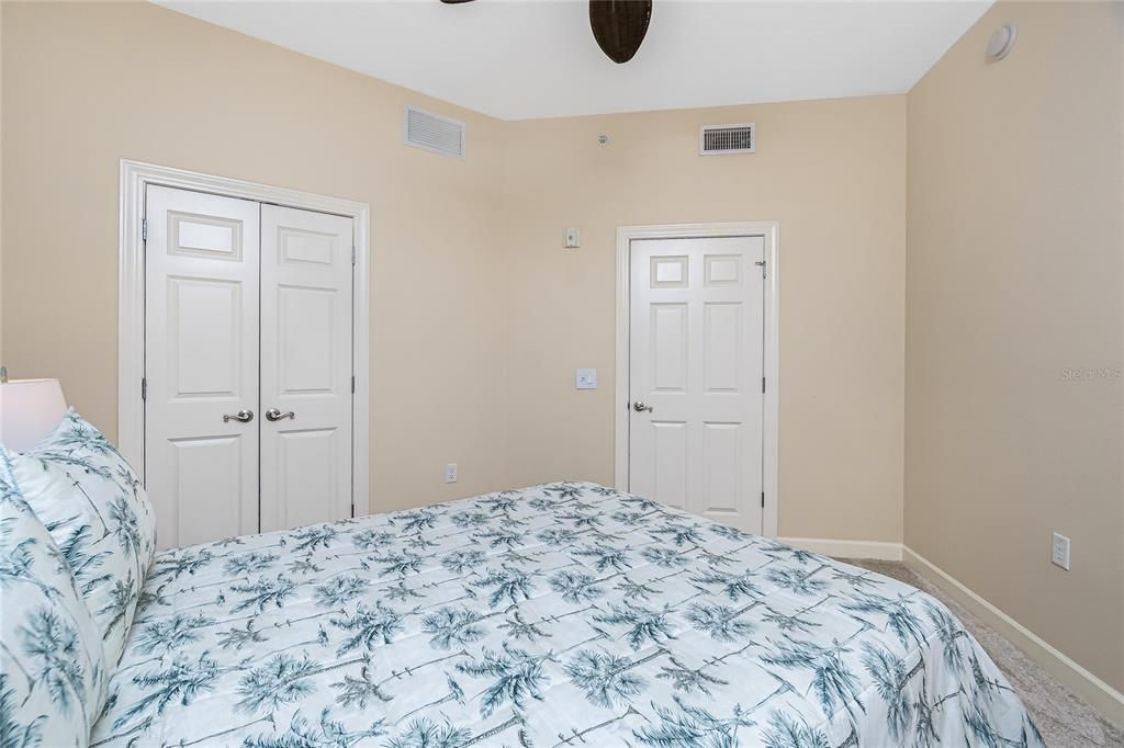 Active With Contract: $259,900 (3 beds, 2 baths, 1729 Square Feet)