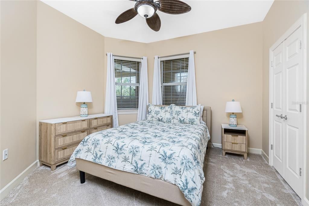 Active With Contract: $259,900 (3 beds, 2 baths, 1729 Square Feet)