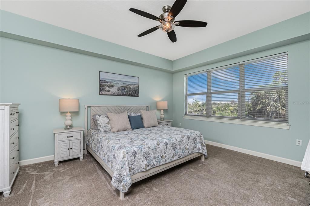 Active With Contract: $259,900 (3 beds, 2 baths, 1729 Square Feet)