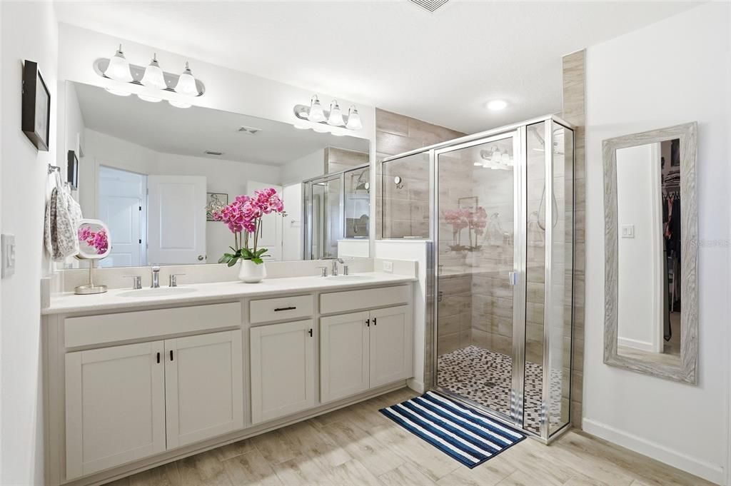 Active With Contract: $280,000 (4 beds, 3 baths, 2121 Square Feet)