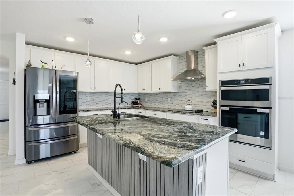 Active With Contract: $280,000 (4 beds, 3 baths, 2121 Square Feet)