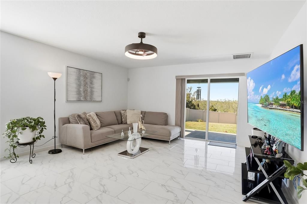 Active With Contract: $280,000 (4 beds, 3 baths, 2121 Square Feet)