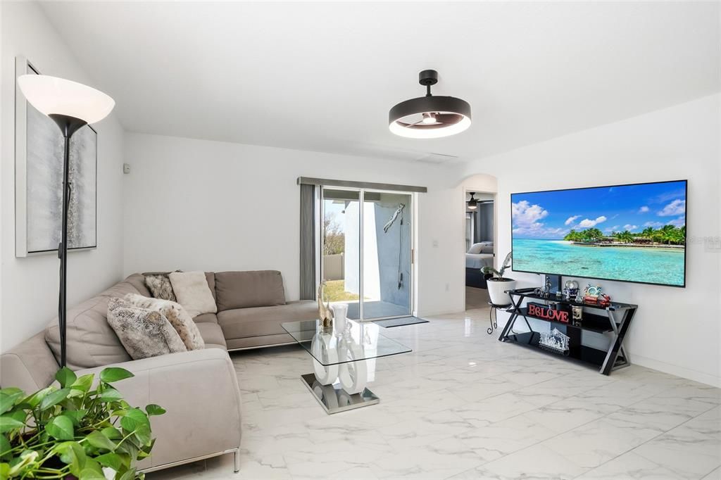 Active With Contract: $280,000 (4 beds, 3 baths, 2121 Square Feet)