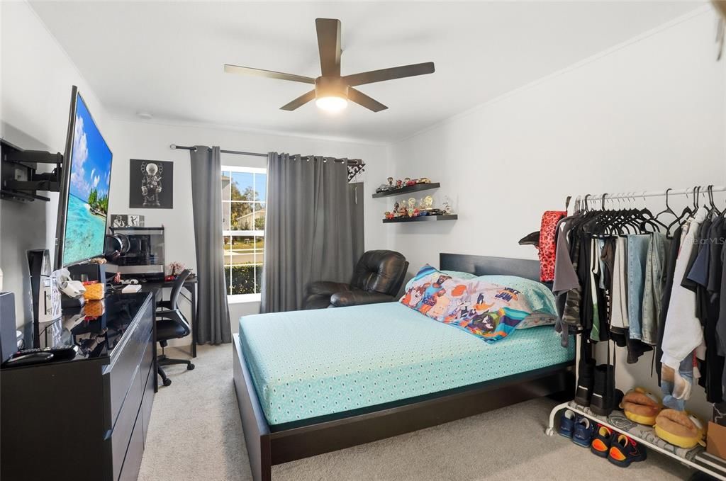 Active With Contract: $280,000 (4 beds, 3 baths, 2121 Square Feet)