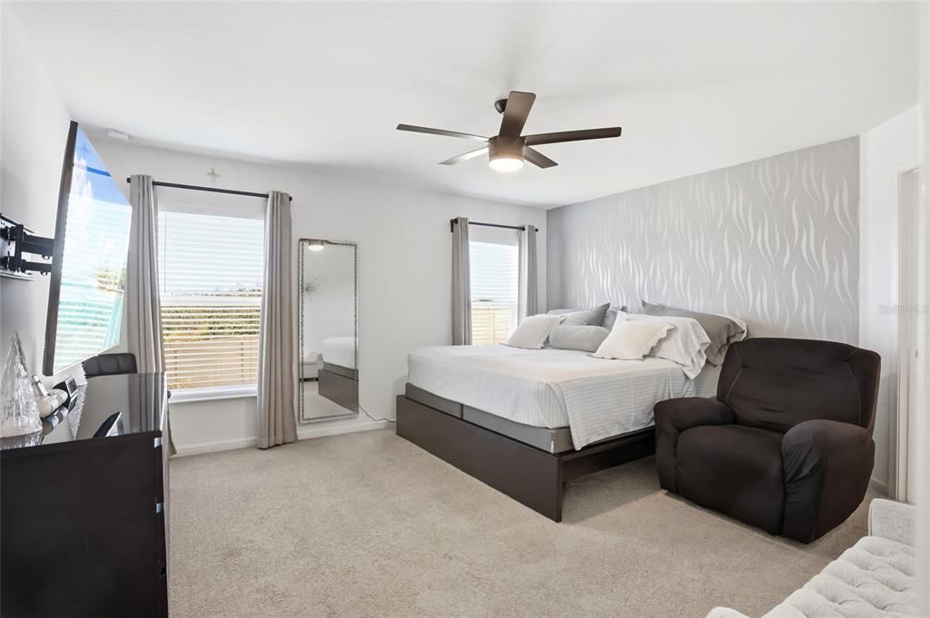 Active With Contract: $280,000 (4 beds, 3 baths, 2121 Square Feet)