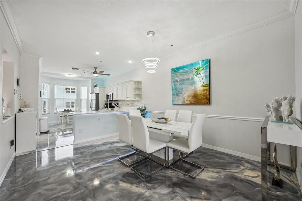 En Venta: $569,999 (3 camas, 3 baños, 2236 Pies cuadrados)