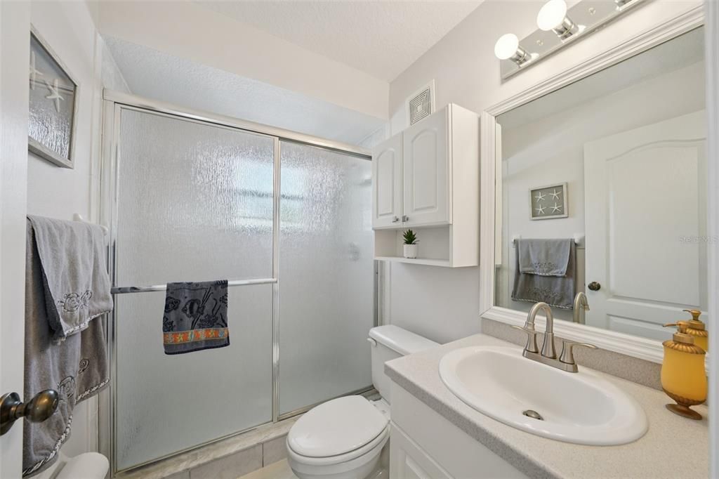 En Venta: $569,999 (3 camas, 3 baños, 2236 Pies cuadrados)
