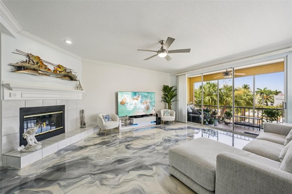 En Venta: $569,999 (3 camas, 3 baños, 2236 Pies cuadrados)
