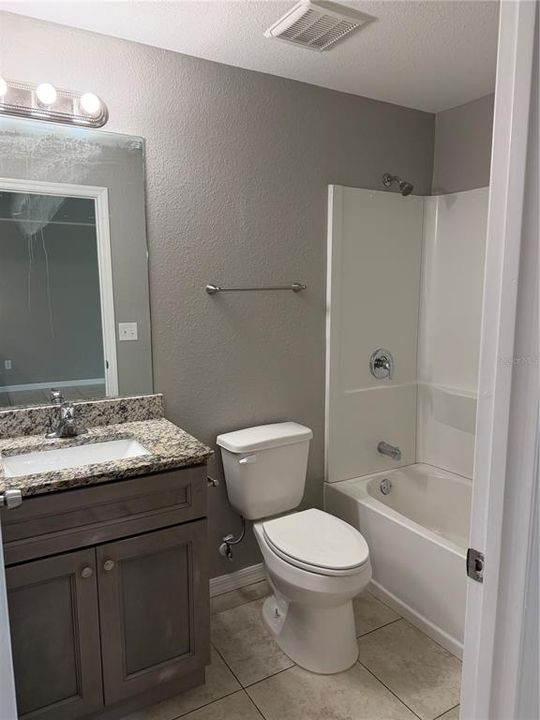 For Rent: $1,900 (3 beds, 2 baths, 1190 Square Feet)