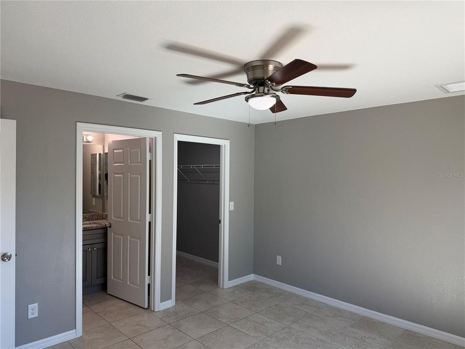 For Rent: $1,900 (3 beds, 2 baths, 1190 Square Feet)