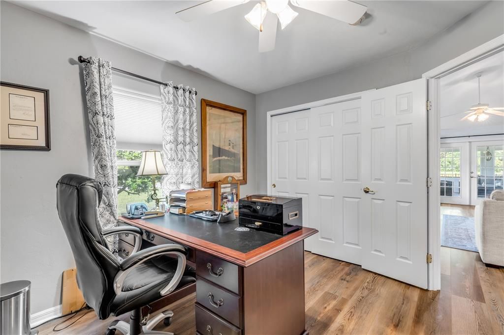 Activo con contrato: $459,900 (3 camas, 2 baños, 1869 Pies cuadrados)