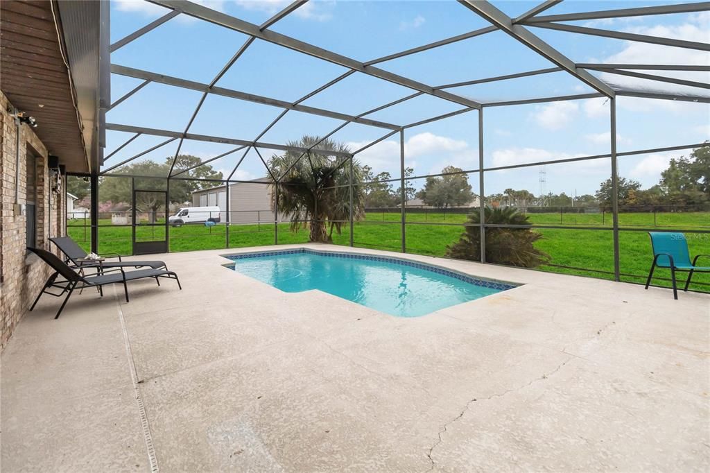 En Venta: $795,000 (4 camas, 3 baños, 2717 Pies cuadrados)