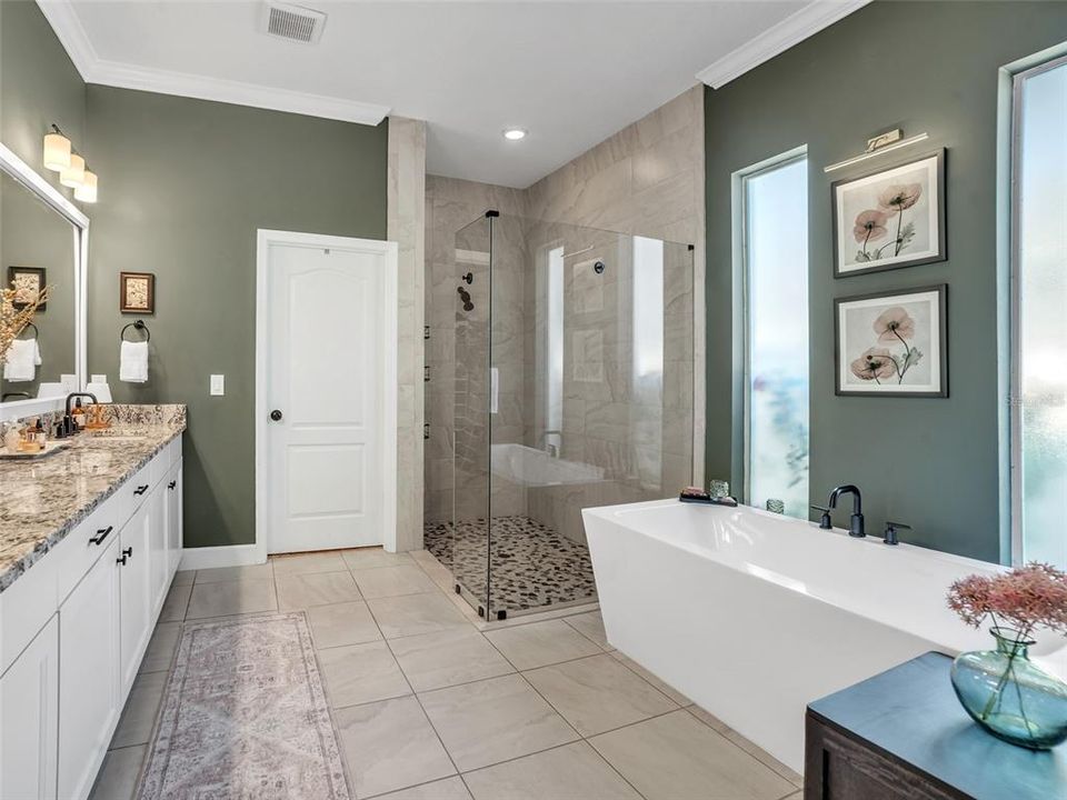 Active With Contract: $700,000 (4 beds, 3 baths, 3100 Square Feet)