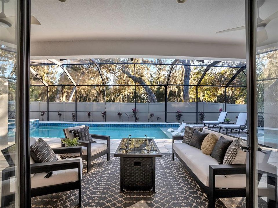 Active With Contract: $700,000 (4 beds, 3 baths, 3100 Square Feet)