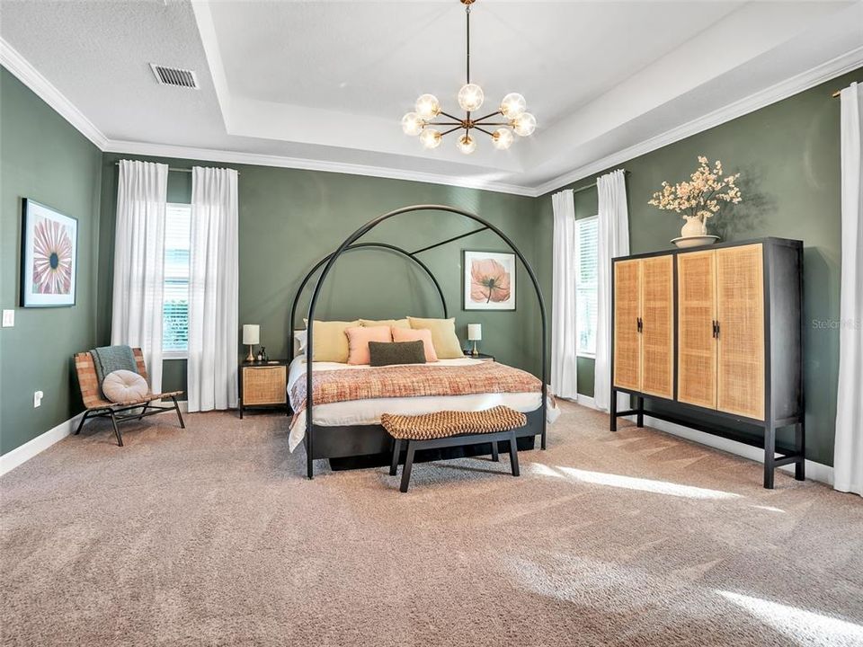 Active With Contract: $700,000 (4 beds, 3 baths, 3100 Square Feet)