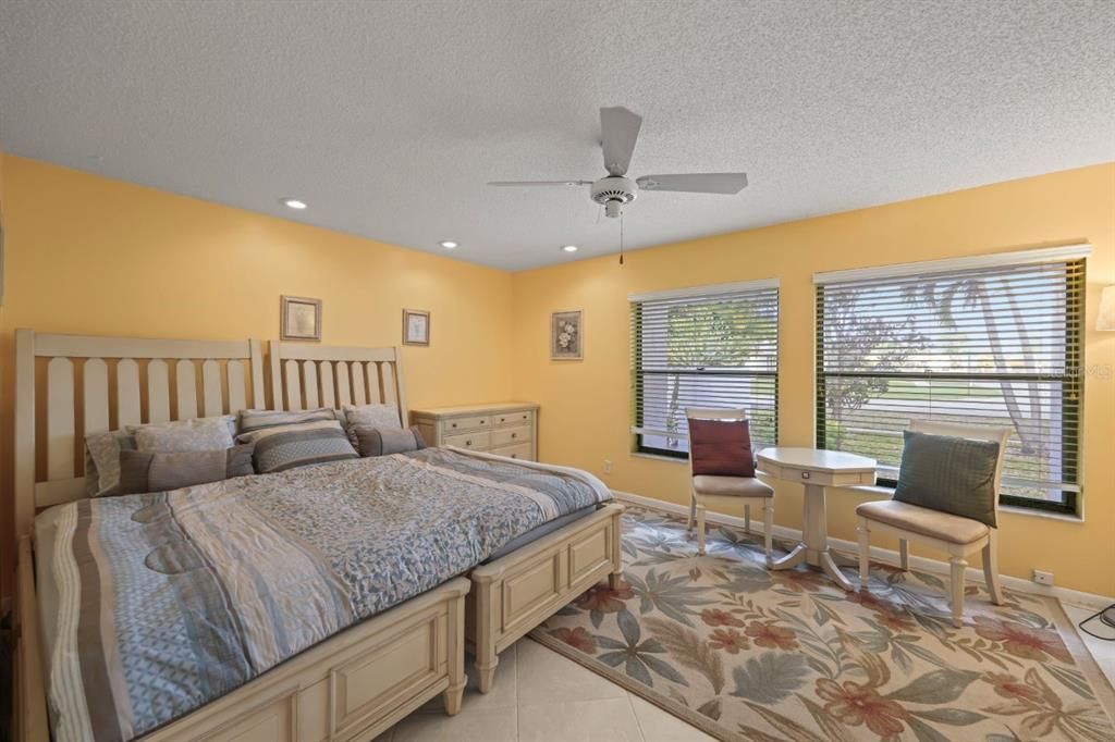 For Sale: $499,000 (2 beds, 2 baths, 1697 Square Feet)