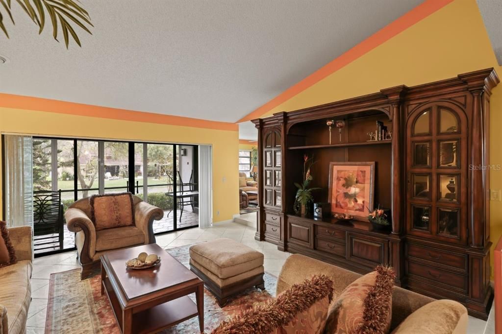 For Sale: $499,000 (2 beds, 2 baths, 1697 Square Feet)