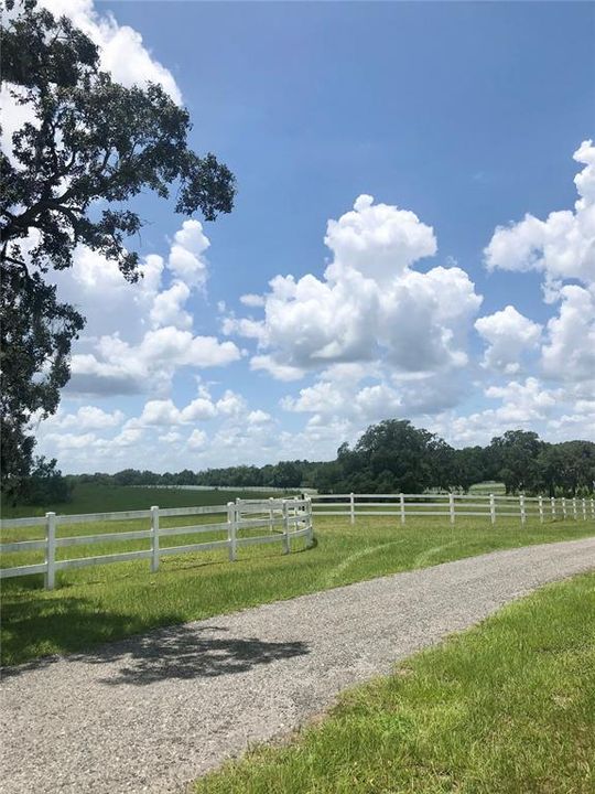 En Venta: $342,000 (10.00 acres)