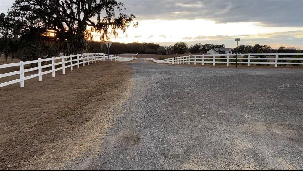 En Venta: $342,000 (10.00 acres)