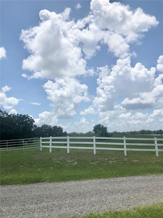 En Venta: $342,000 (10.00 acres)