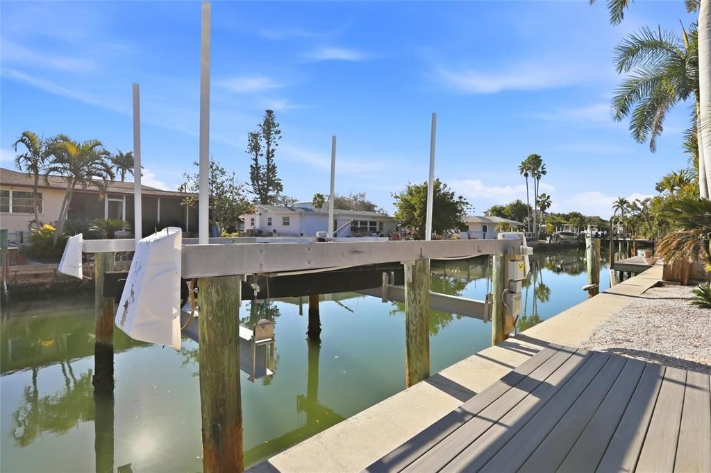 En Venta: $975,000 (3 camas, 3 baños, 1846 Pies cuadrados)