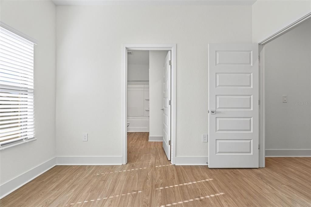 For Rent: $2,537 (2 beds, 2 baths, 1383 Square Feet)