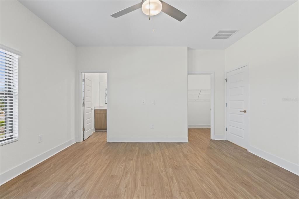 For Rent: $2,537 (2 beds, 2 baths, 1383 Square Feet)