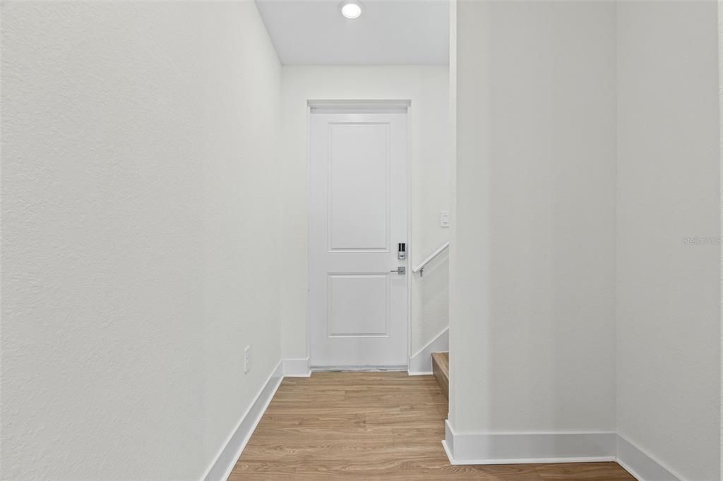 For Rent: $2,537 (2 beds, 2 baths, 1383 Square Feet)