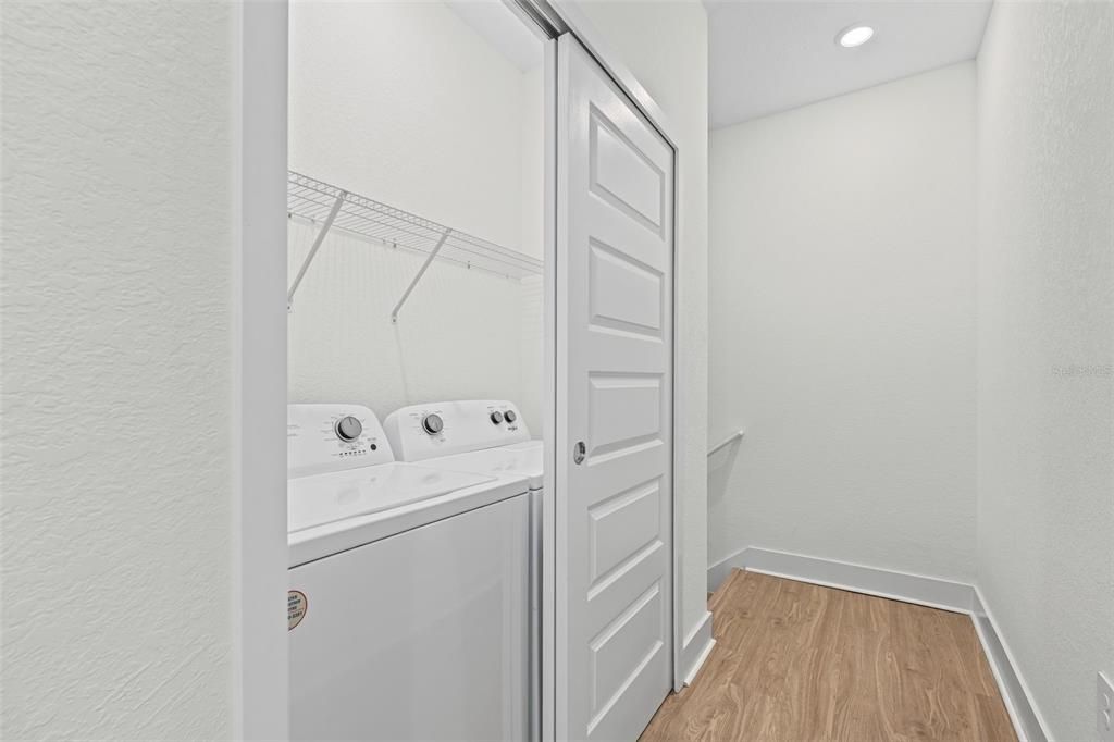 For Rent: $2,537 (2 beds, 2 baths, 1383 Square Feet)