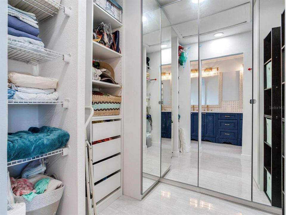 Active With Contract: $1,495,000 (3 beds, 3 baths, 3564 Square Feet)
