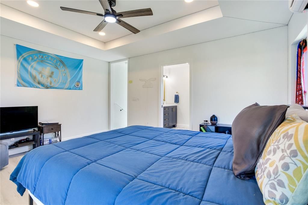 Active With Contract: $1,495,000 (3 beds, 3 baths, 3564 Square Feet)
