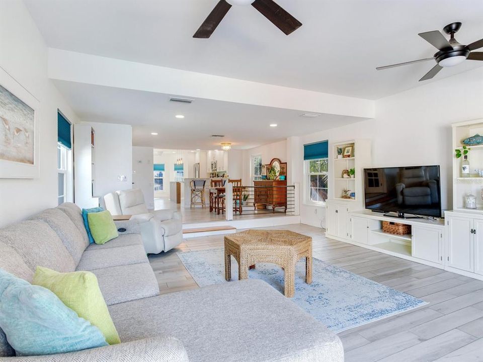 Active With Contract: $1,495,000 (3 beds, 3 baths, 3564 Square Feet)
