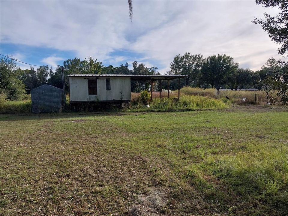 На продажу: $327,900 (3 спален, 1 ванн, 1392 Квадратных фут)