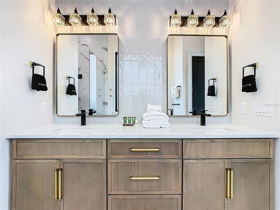 For Sale: $5,990,000 (10 beds, 10 baths, 10312 Square Feet)