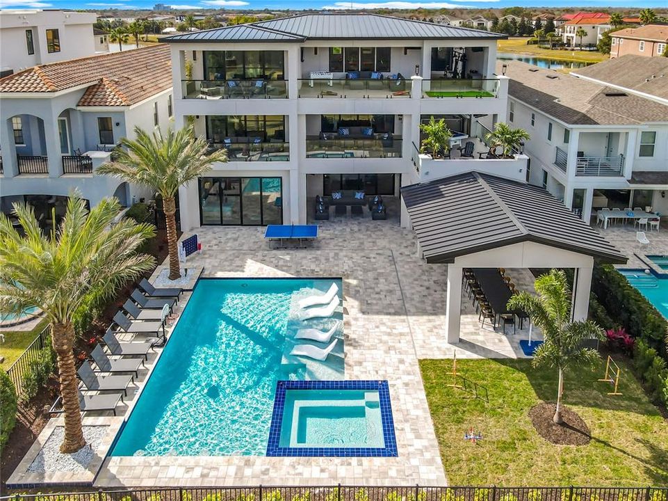 For Sale: $5,990,000 (10 beds, 10 baths, 10312 Square Feet)