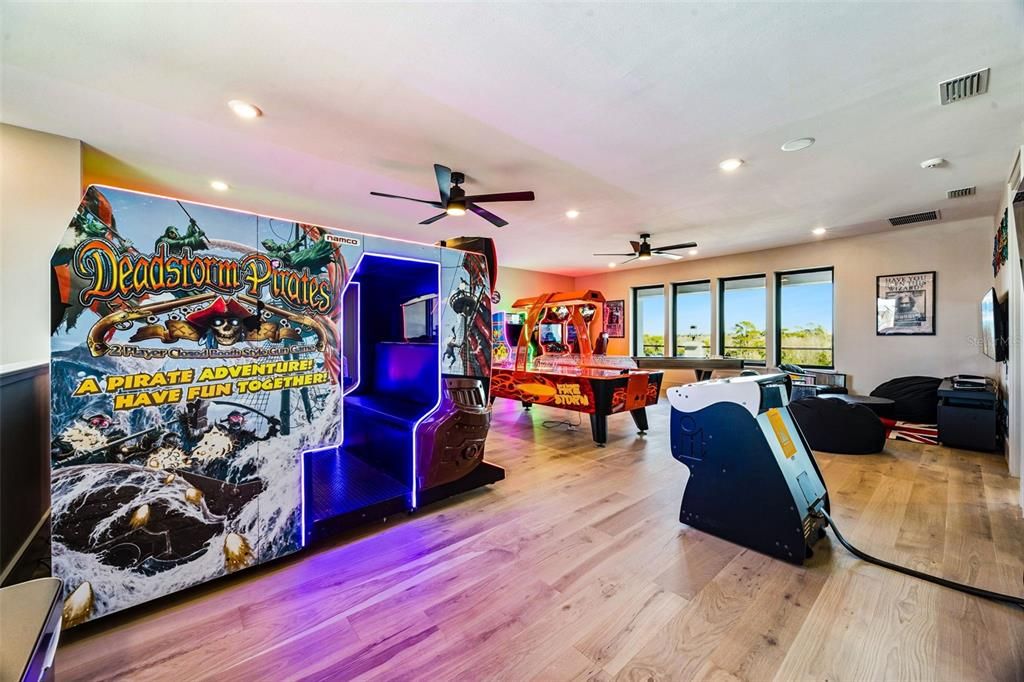 For Sale: $5,990,000 (10 beds, 10 baths, 10312 Square Feet)